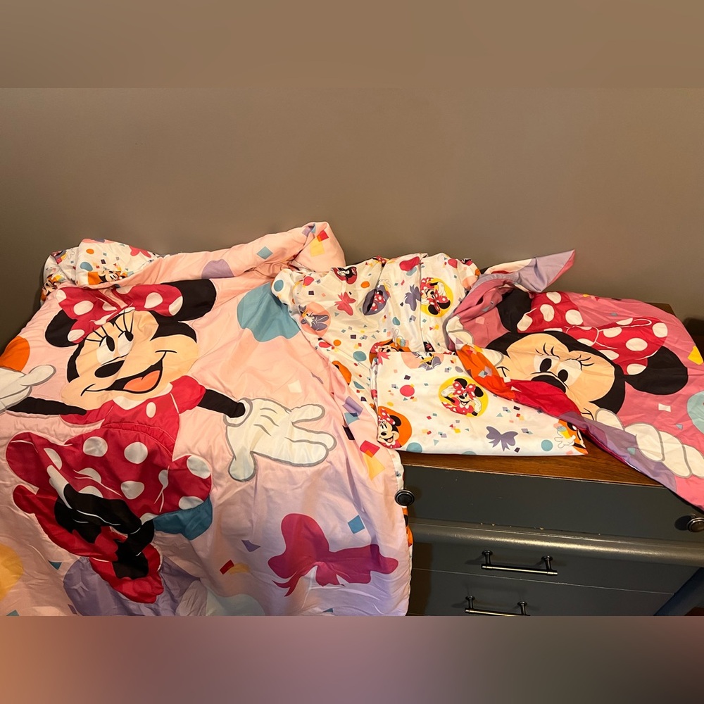 Minnie Mouse Pink Comforter Set